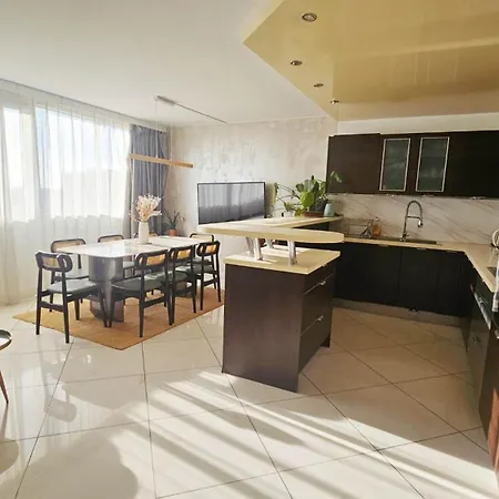 Appartamento Beautiful&big For 8persons Parking Free